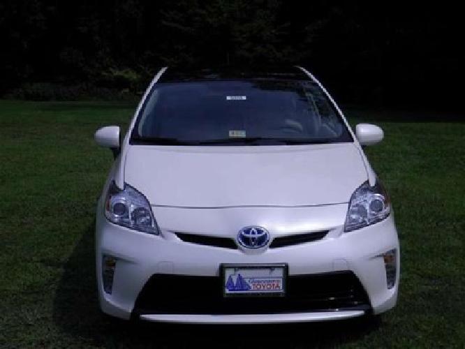 2013 toyota prius three in gloucester, va