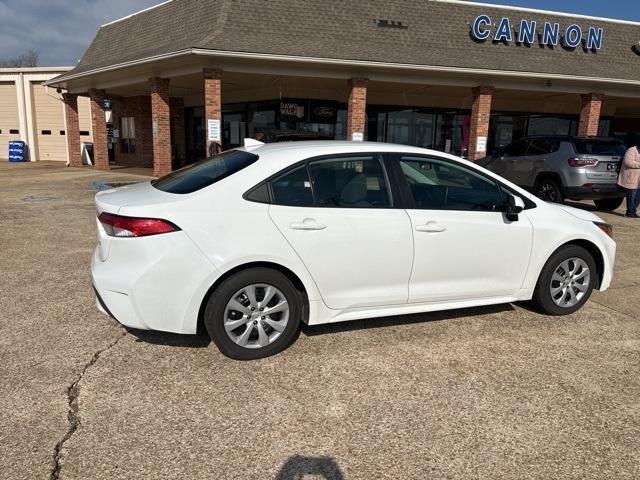 2021 toyota corolla le