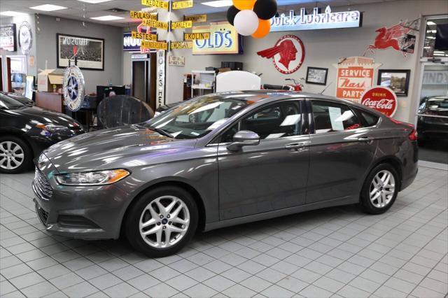 2014 ford fusion se