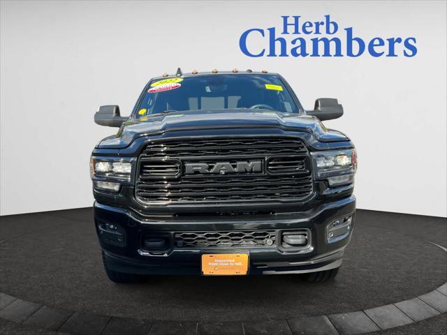 2022 ram 3500 limited crew cab 4x4 8 box