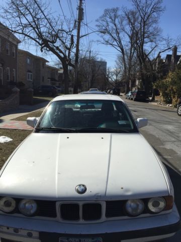 1989 bmw 525i base sedan 4-door 2.5l