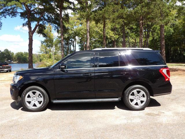 2021 ford expedition xlt