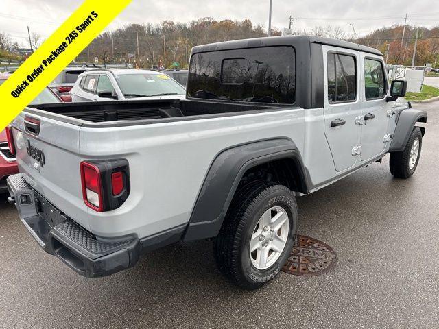 2023 jeep gladiator sport s