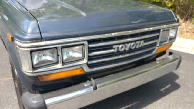 1990 land cruiser fj62 in great condition