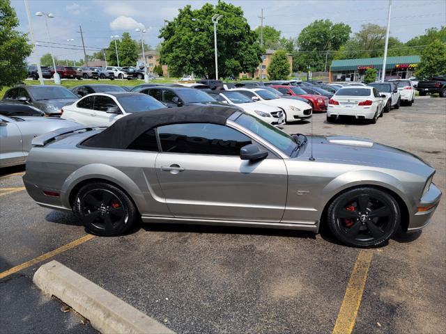 2008 ford mustang gt deluxe