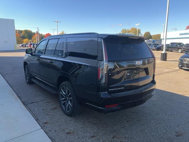 2022 cadillac escalade esv sport