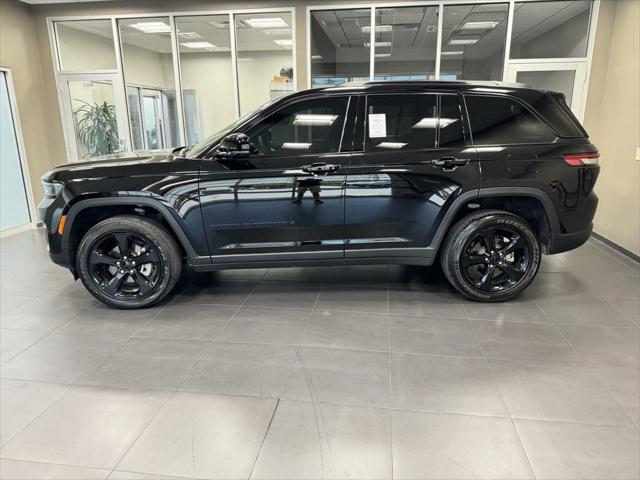 2023 jeep grand cherokee altitude
