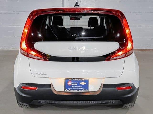 2022 kia soul lx in flushing, new york