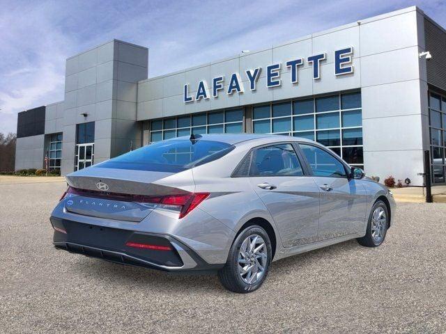 2024 hyundai elantra sel in fayetteville, north carolina