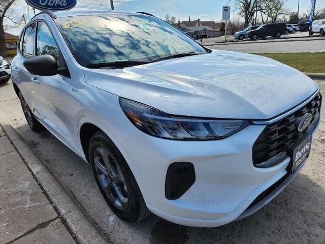 2023 ford escape st-line in garden city, kansas