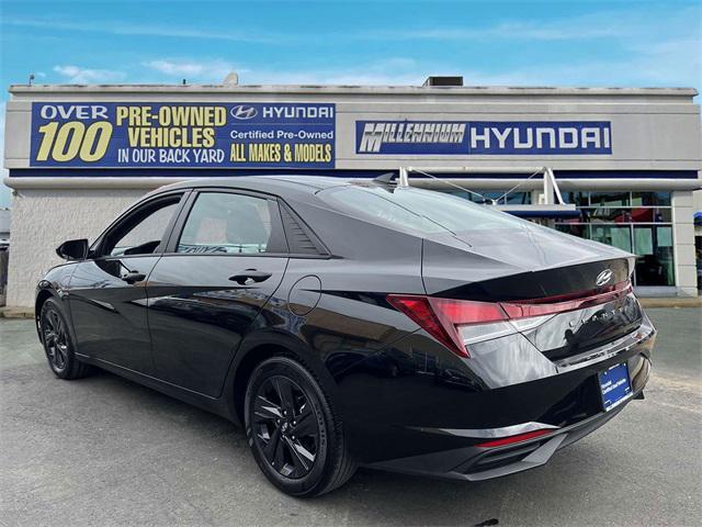2022 hyundai elantra sel