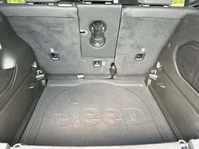 2022 jeep renegade altitude