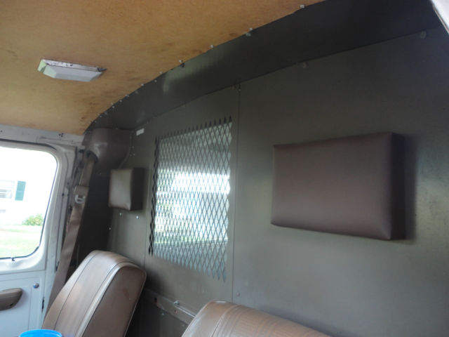 1988 e150 nice ford van ,great cond,no rust,solid