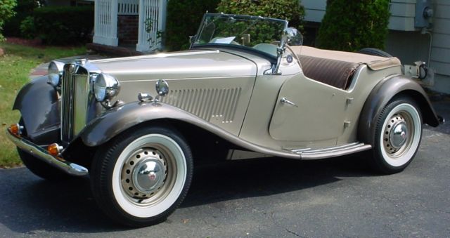 1952 mgtd british sports car