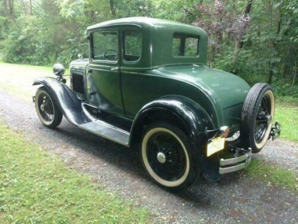 1930 ford model a clean title / runs and drives great green coupe 4