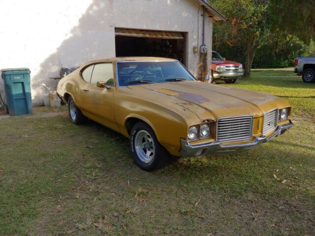 1972 olds cutlass fastback make a 442 clone
