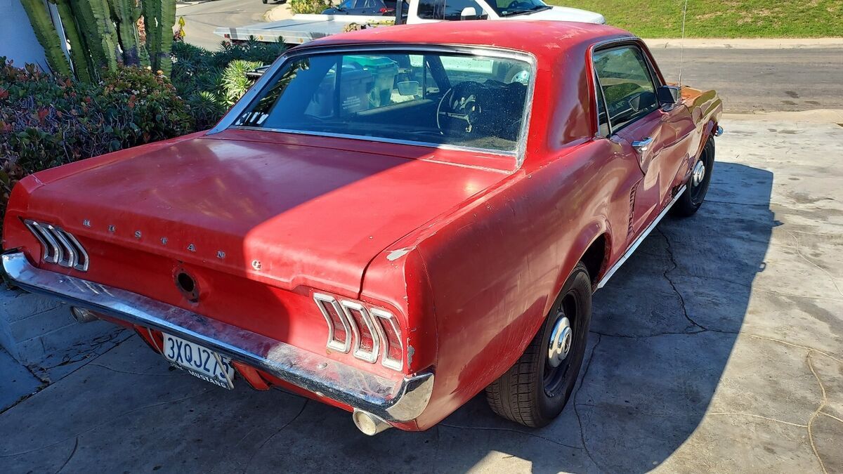 1967 ford mustang red base