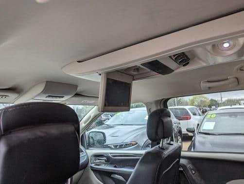 2016 chrysler town & country touring in waterloo, iowa