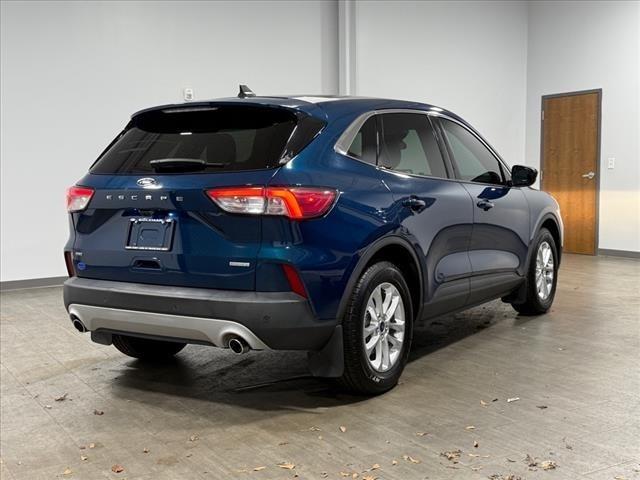 2020 ford escape se