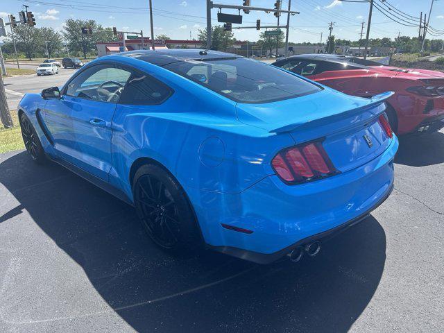 2017 ford shelby gt350 base