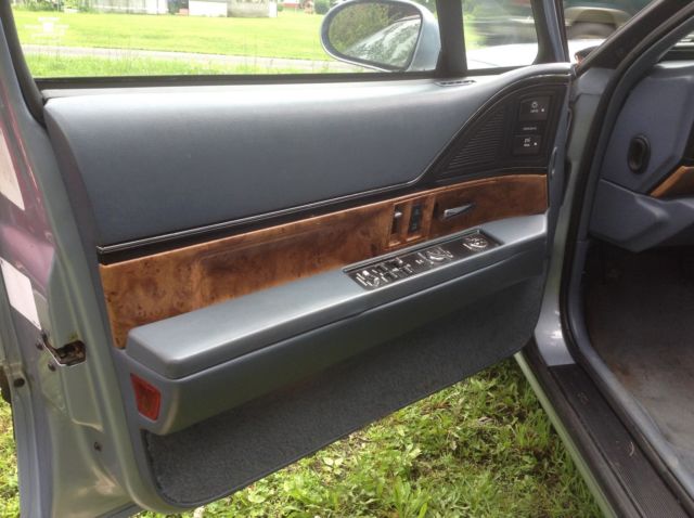 1994 buick lesabre limited low mileage rust damage underneath selling as-is