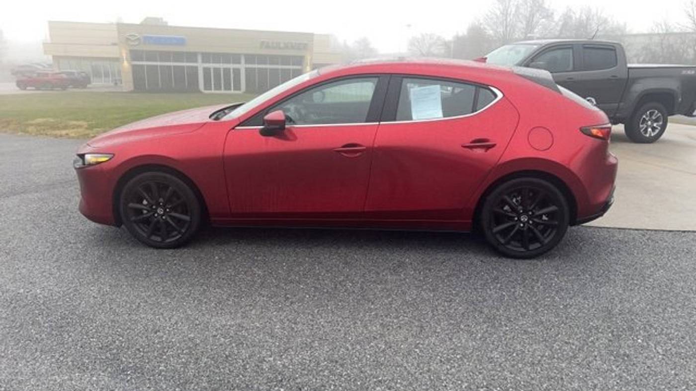 2022 mazda mazda3 hatchback premium