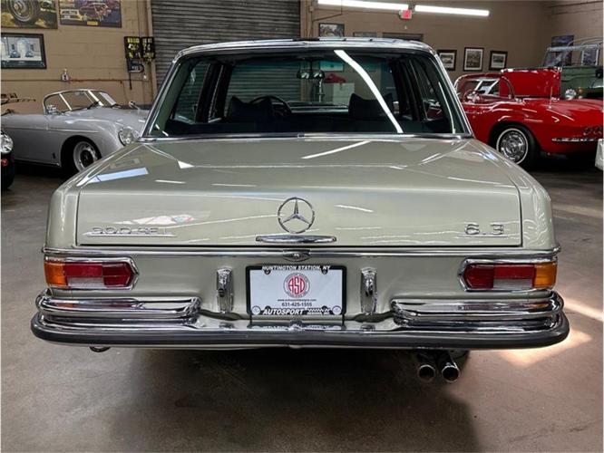 1971 mercedes-benz 300sel in huntington station, new york
