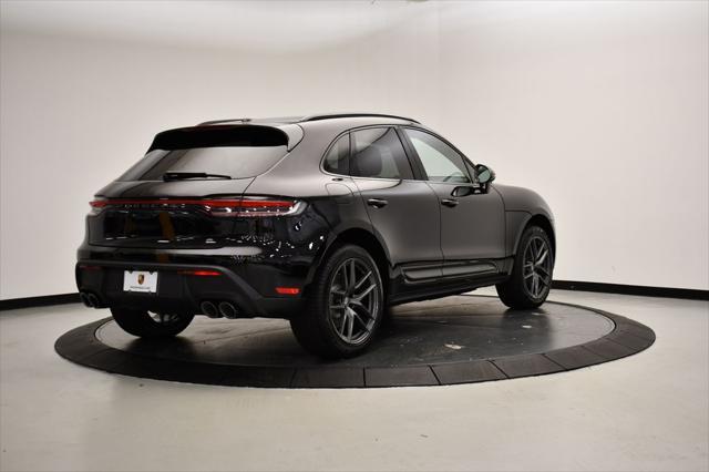 2024 porsche macan base