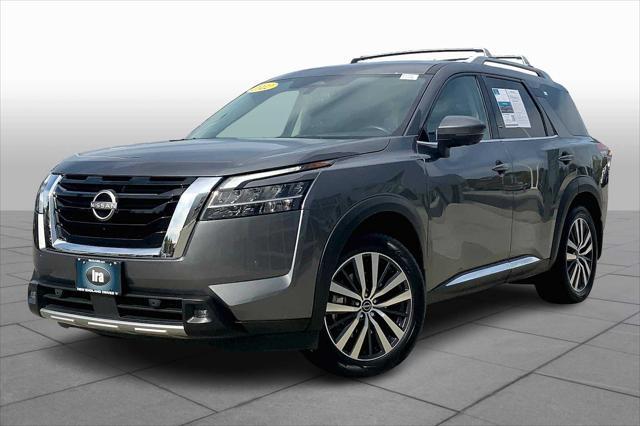 2022 nissan pathfinder platinum 4wd