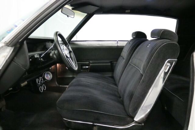 big block chevy cruiser! 454 v8, auto, a/c, ps/b w/ frt disc, real head turner!!