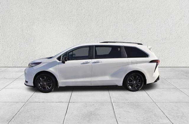 2024 toyota sienna xse in hudson, new hampshire