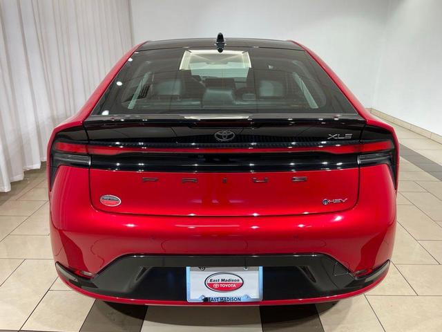2024 toyota prius xle