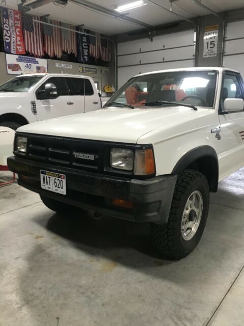 ultra rare condition 1992 mazda b2600i b series pickup 4x4 low miles