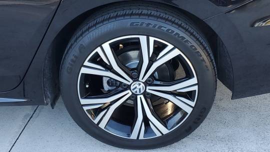 2022 Volkswagen Passat (North America and China)