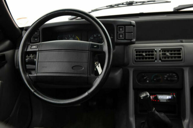3dr cobra ultra rare - 5-speed manual - pioneer head unit - beautiful condition