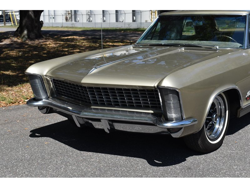 1965 buick riviera gran sport coupe