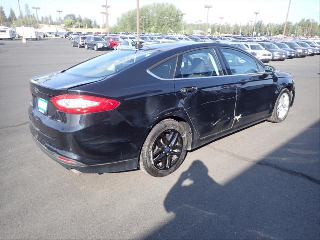 2016 ford fusion se