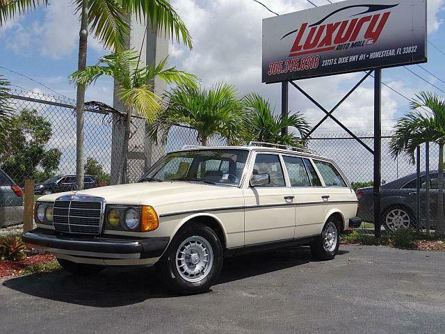 1982 mercedes 300td wagon * no reserve auction * only 114k miles florida no rust
