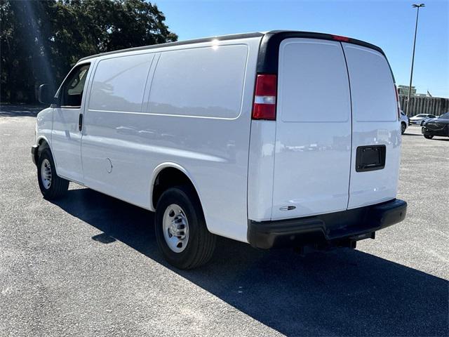 2022 chevrolet express cargo rwd 2500 regular wheelbase wt