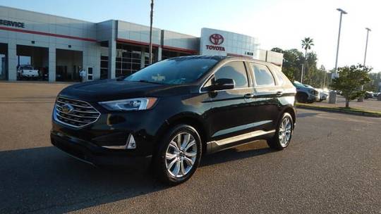2022 Ford Edge titanium