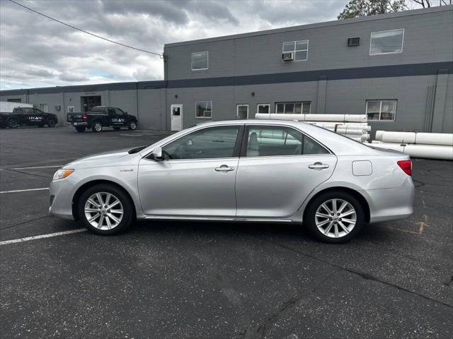 2013 toyota camry hybrid xle