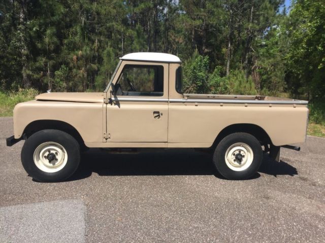 1985 land rover defender pick up truck