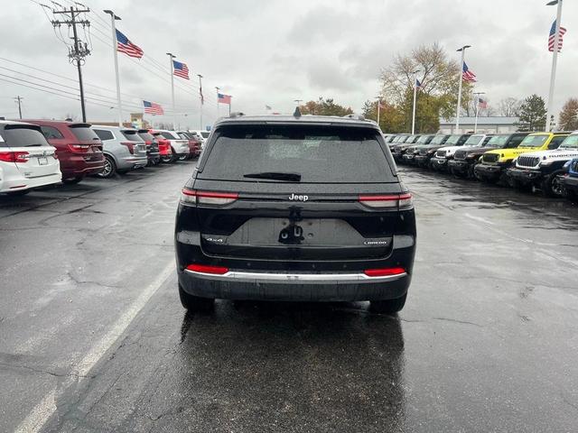 2024 jeep grand cherokee laredo