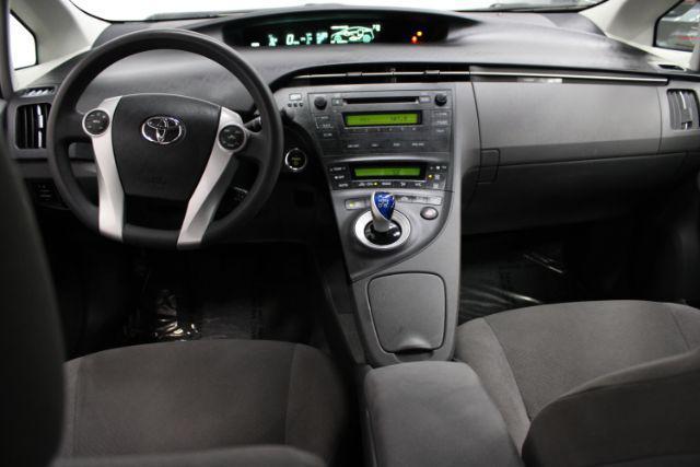 2011 toyota prius ii