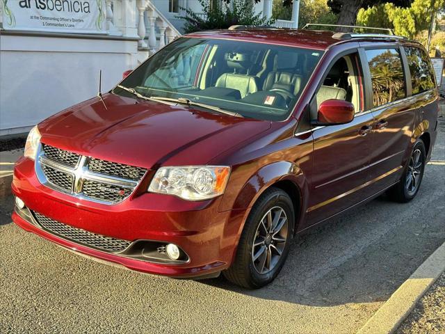 2017 dodge grand caravan sxt