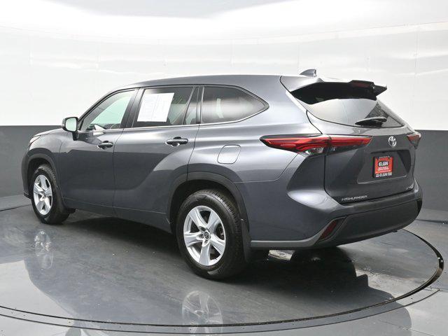 2020 toyota highlander le
