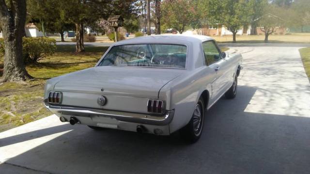 mustang - 1966 coupe