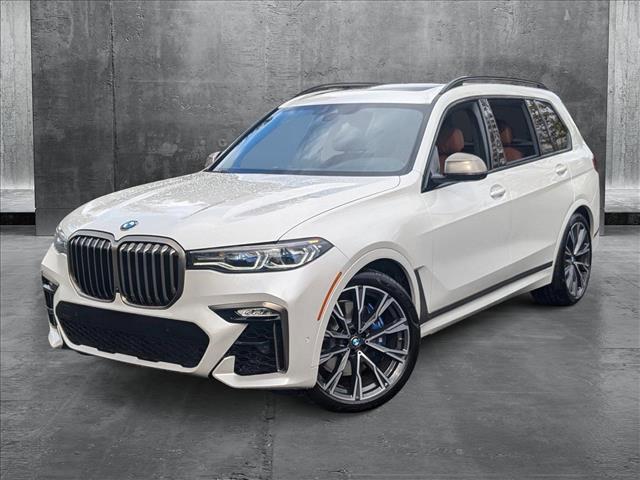 2021 bmw x7 m50i