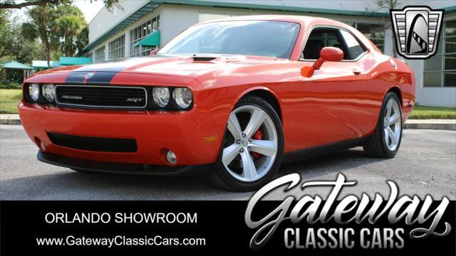 2008 dodge challenger srt8