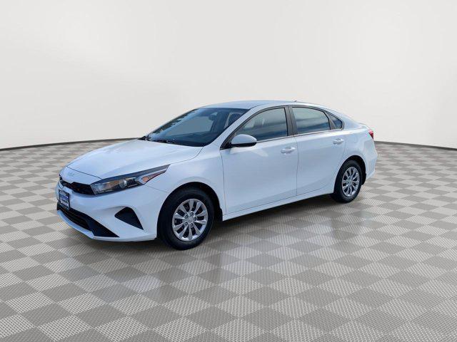 2024 kia forte lx